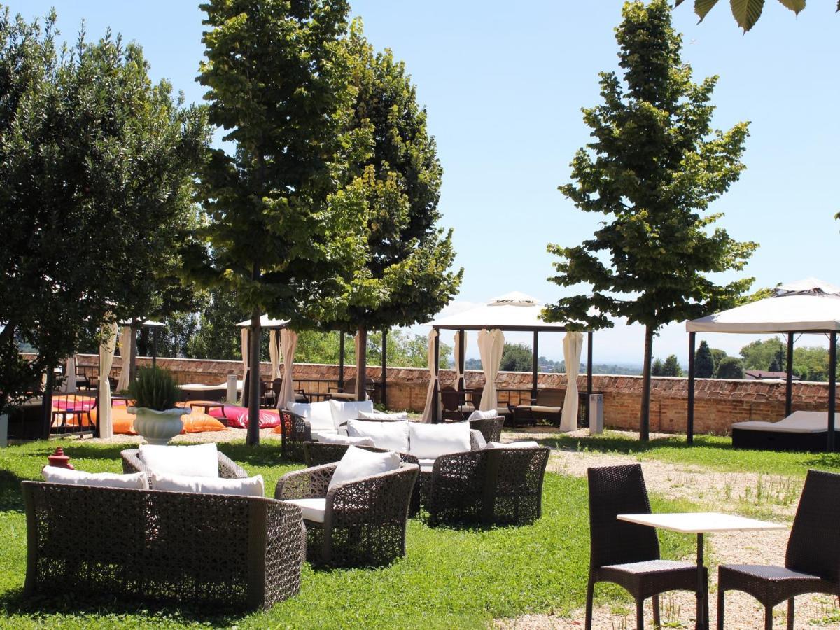 Montaldo Castle & Resort Montaldo Torinese المظهر الخارجي الصورة