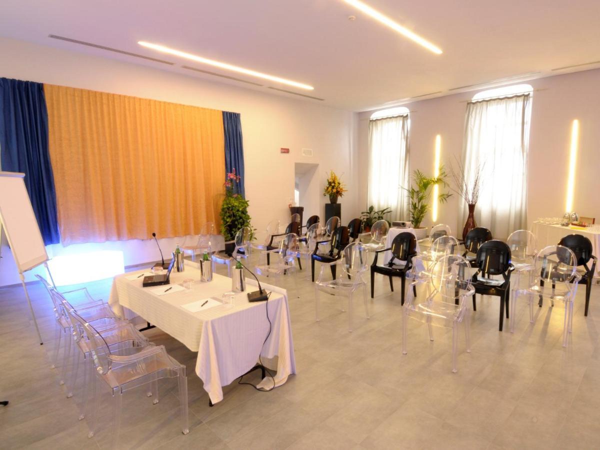 Montaldo Castle & Resort Montaldo Torinese المظهر الخارجي الصورة