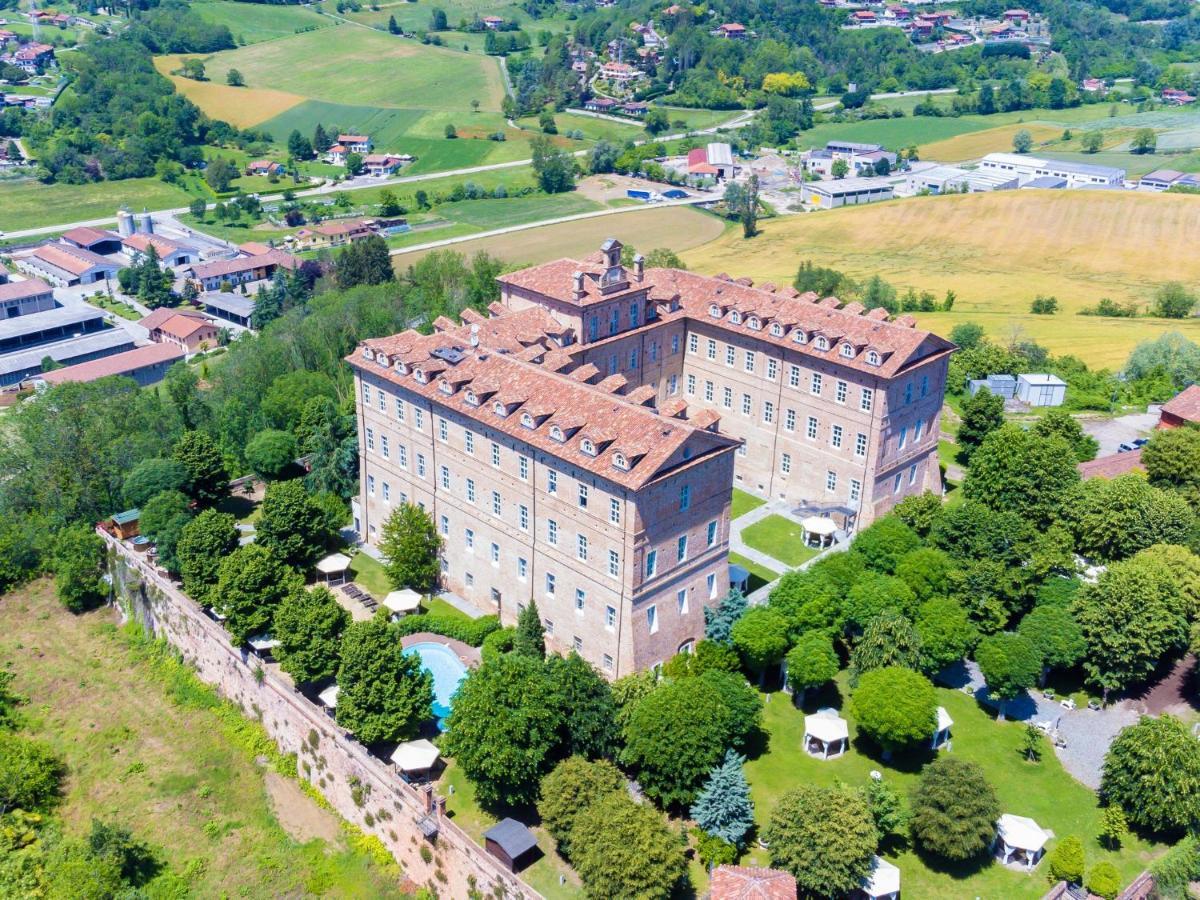 Montaldo Castle & Resort Montaldo Torinese المظهر الخارجي الصورة