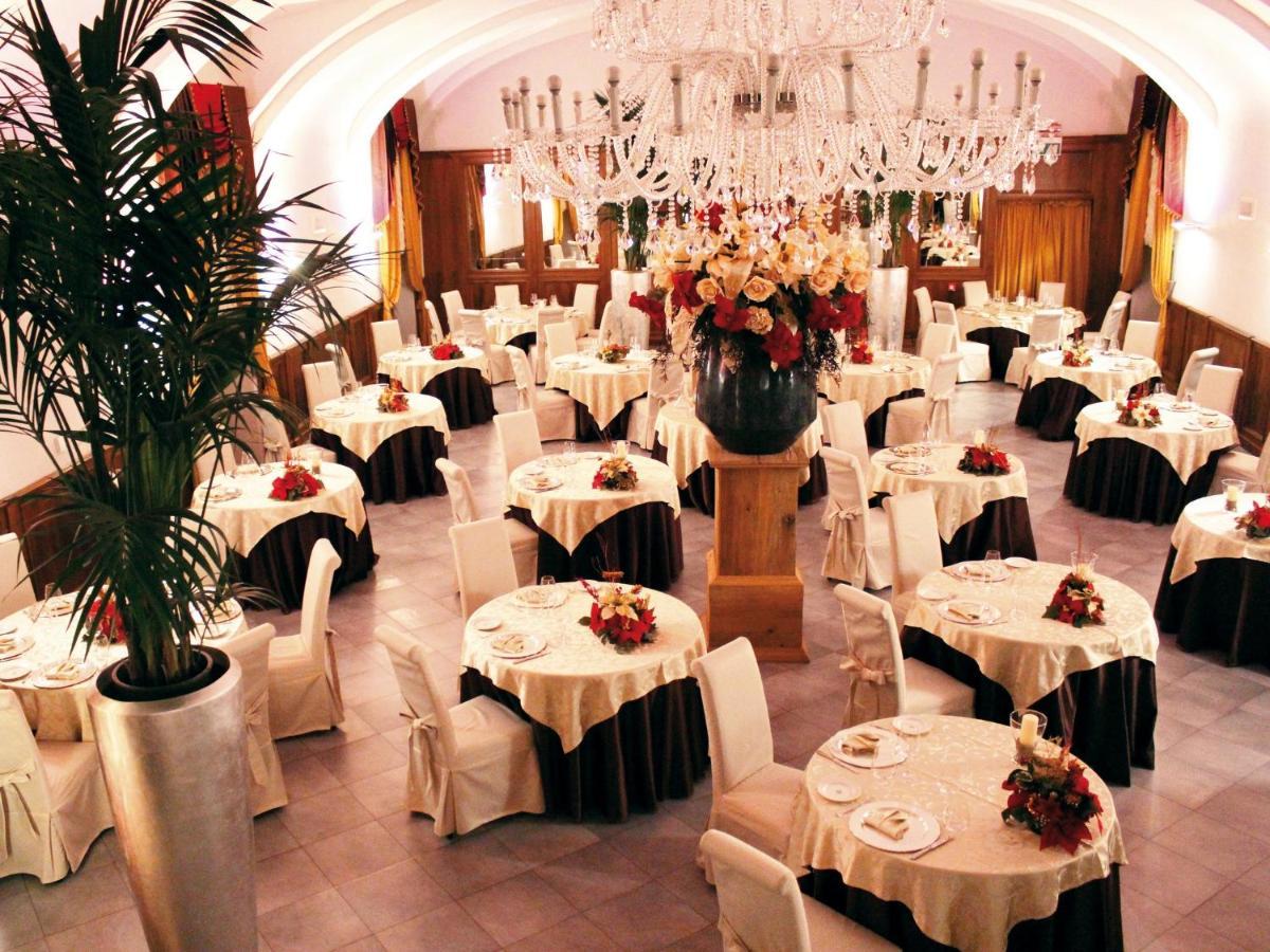 Montaldo Castle & Resort Montaldo Torinese المظهر الخارجي الصورة
